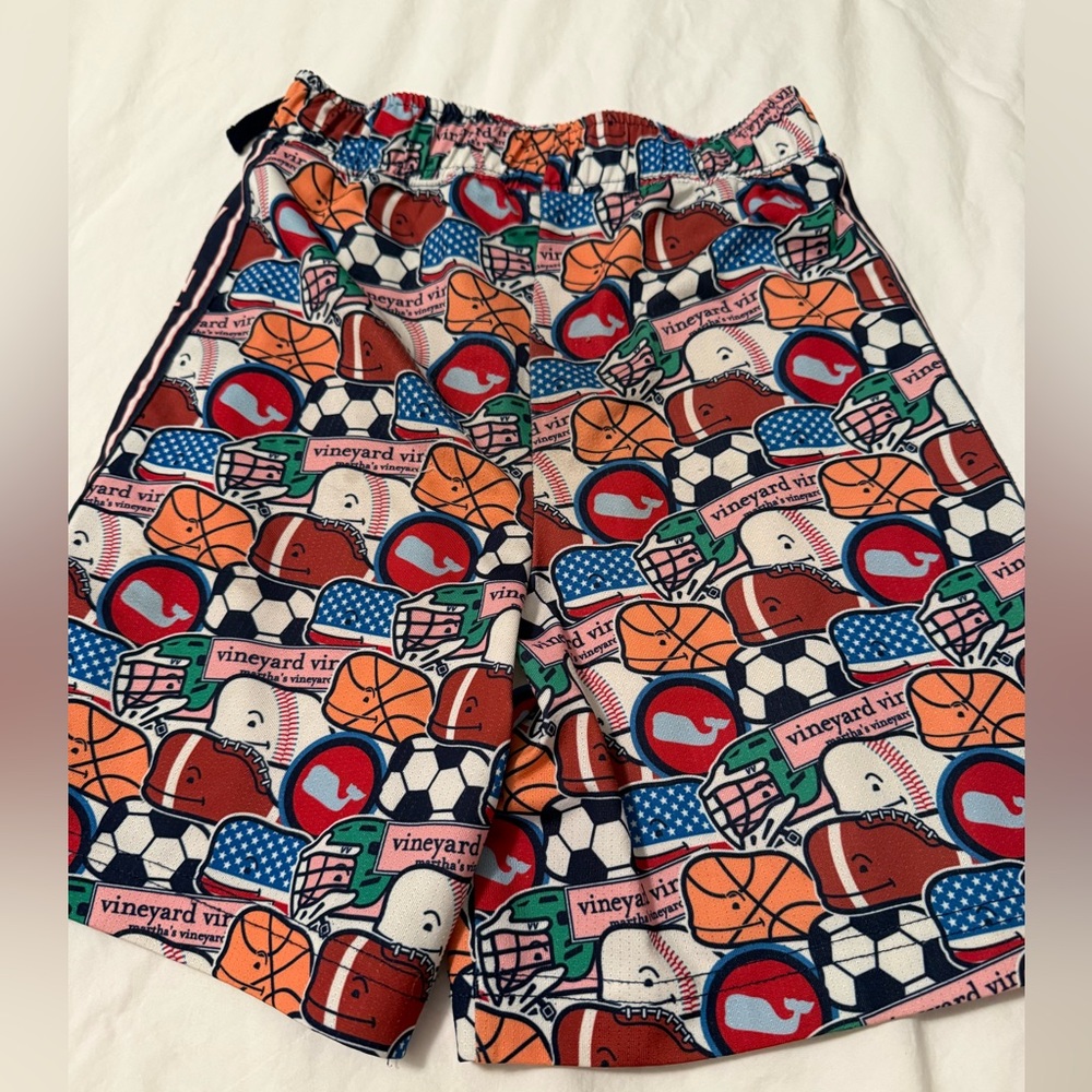 Vineyard Vines Boys' Performance Athletic Shorts 7